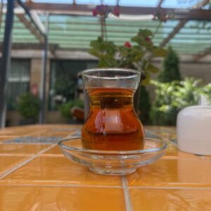 چای بدون قلیان با مخلفات